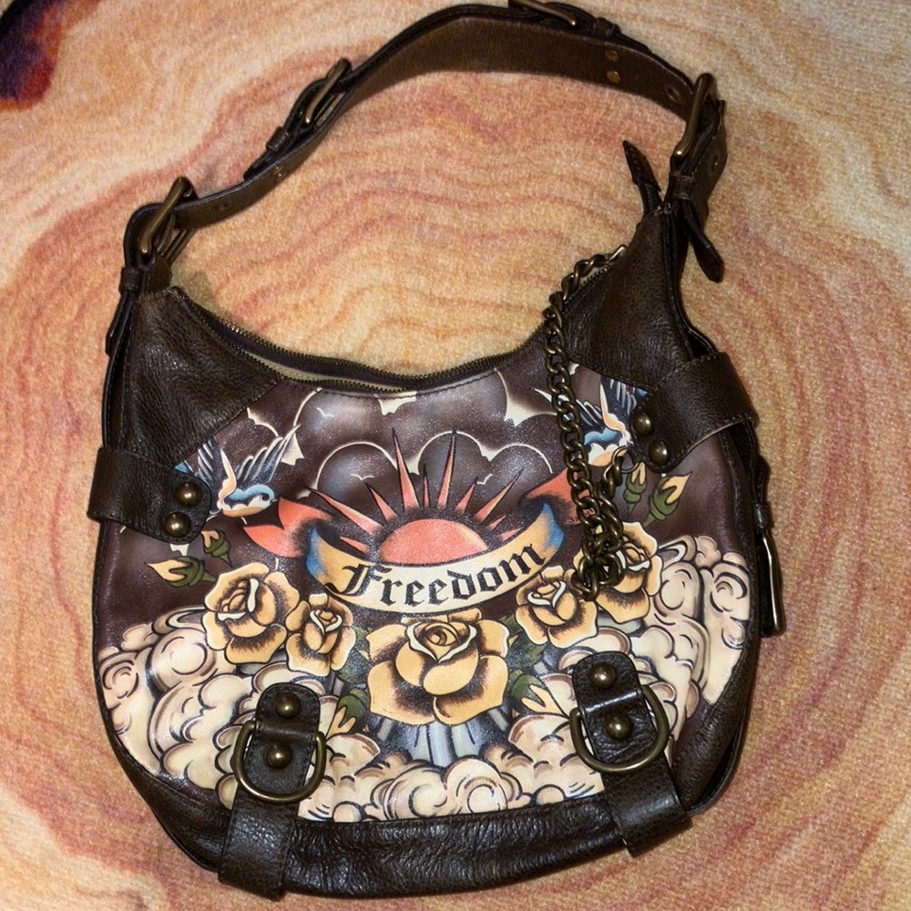 Isabella fiore shoulder bag